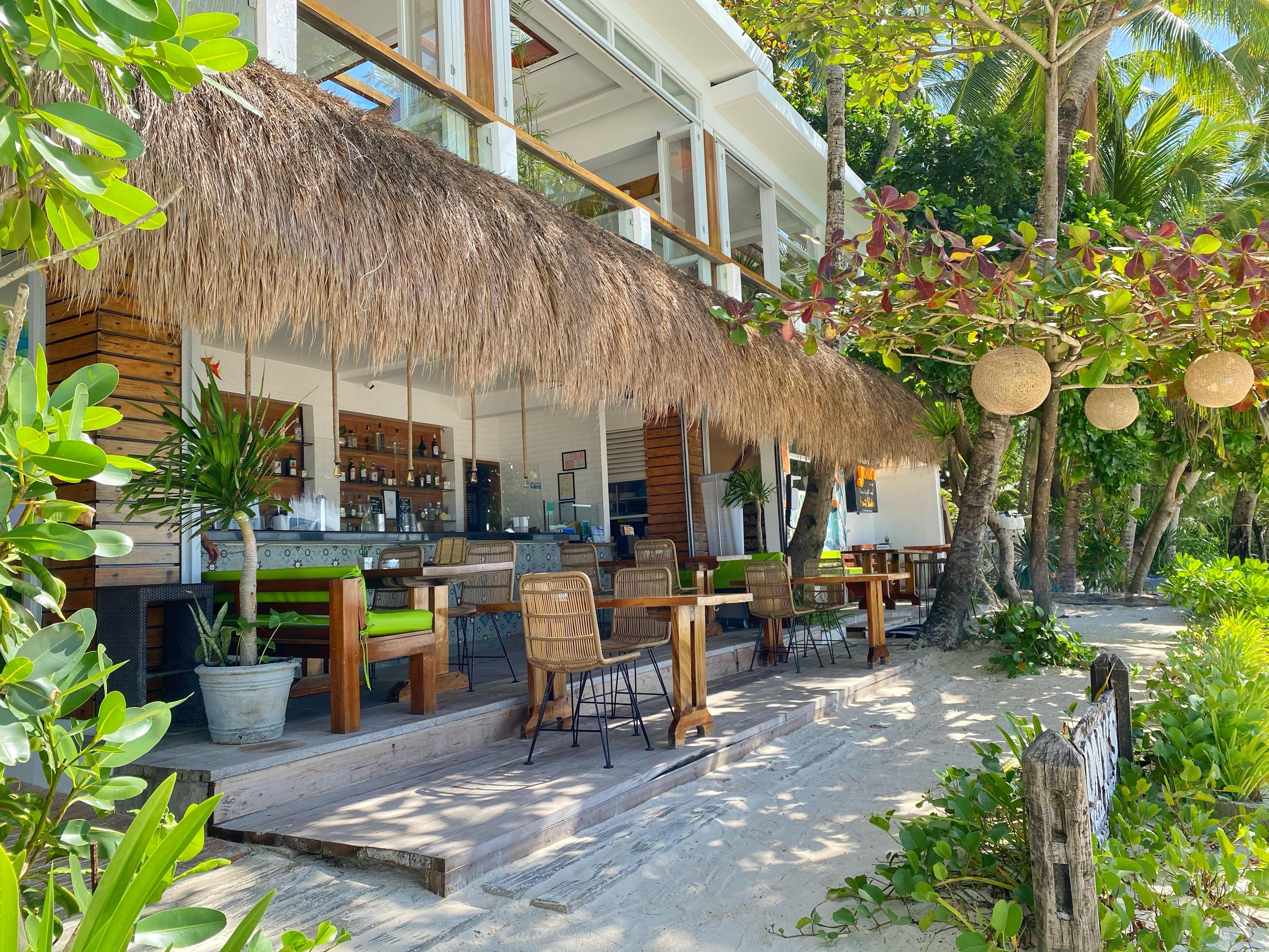 Jony'S Beach Resort Balabag  Exteriör bild
